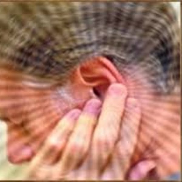 Senior experiencing tinnitus distress